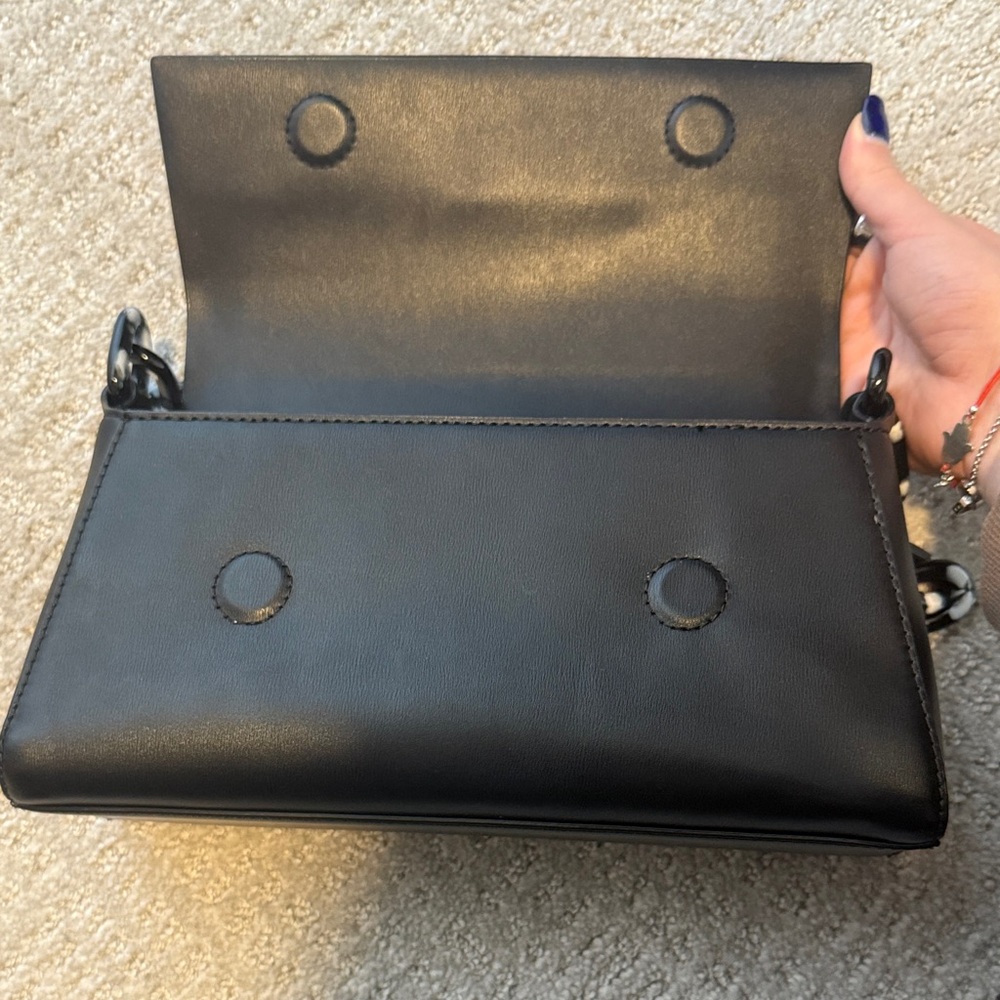 Black Chain Shoulder Bag - Picture 3 of 8